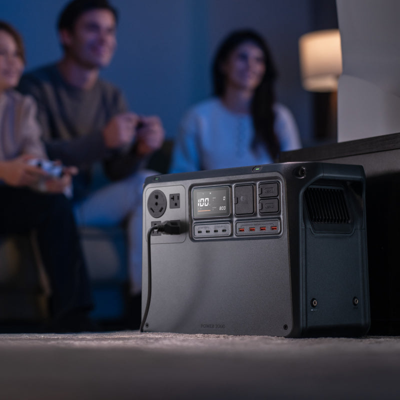 DJI Power 2000 Portable Power Station - 2048Wh / USB-A / USB-C / Black