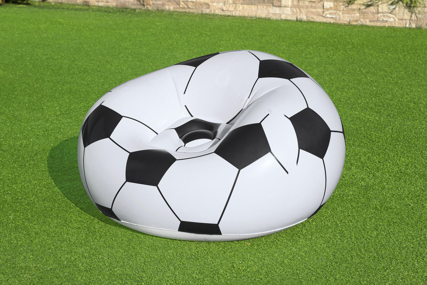 Bestway 1.14m x 1.12m x 66cm beanless soccer ball chair (contents:1 chair, repair patch) age 6+