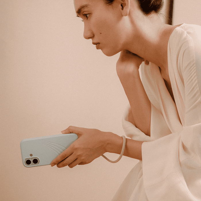 UNIQ Coehl Serina for iPhone 17 (2025) 6.3’’ Magnetic Charging - Dewdrop Blue Accessories > Mobiles & Tablets > Mobiles