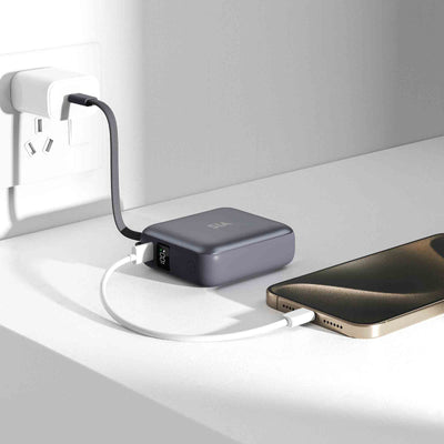 SIA Volt Link SIPB35WTC-GR Power Bank With Built-In Cable - 10000mAh / 35W / USB-C / Gray