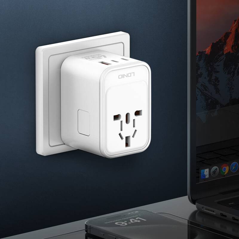 لدنيو Z8 Universal GaN سريع شاحن محول السفر العالمي - 45W / أبيض