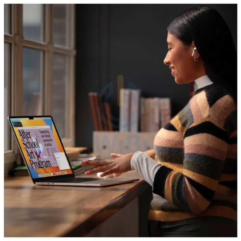 Apple MacBook Air - 15.3’’ / M2 / 8-Core CPU / 10-Core GPU / 8GB RAM / 512GB SSD / Arb/Eng / Silver / 1YW Laptops