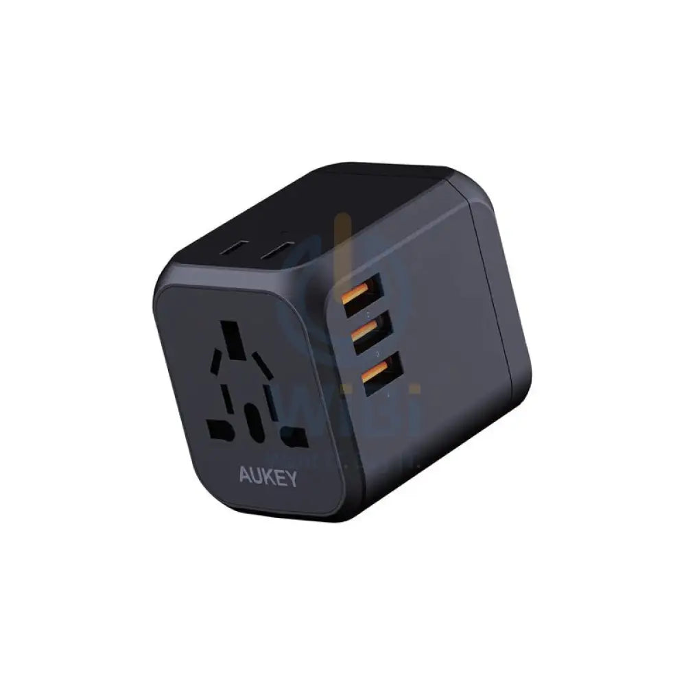 AUKEY Universal Adapter - 30W / USB / Black Accessories > Power Adapters