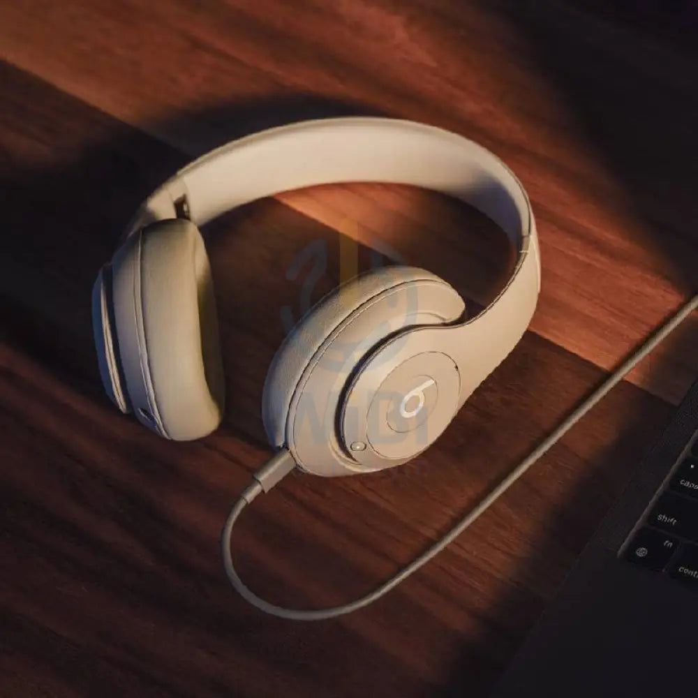 Beats Studio Pro Wireless Headphone - Over-Ear / Sandstone Accessories > Audio > Headphones