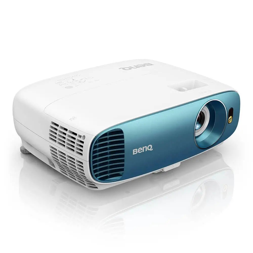 جهاز عرض بنكيو TK800M DLP - 3000 لومن / UHD / D-Sub / إتش دي إم أي / يو اس بي / RS232 / جهاز استقبال الأشعة تحت الحمراء
