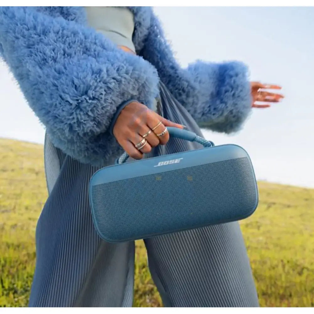 BOSE SoundLink Max Portable Speaker - 1 GHz / Bluetooth / Type-C / AUX - Blue Accessories > Audio > Speakers