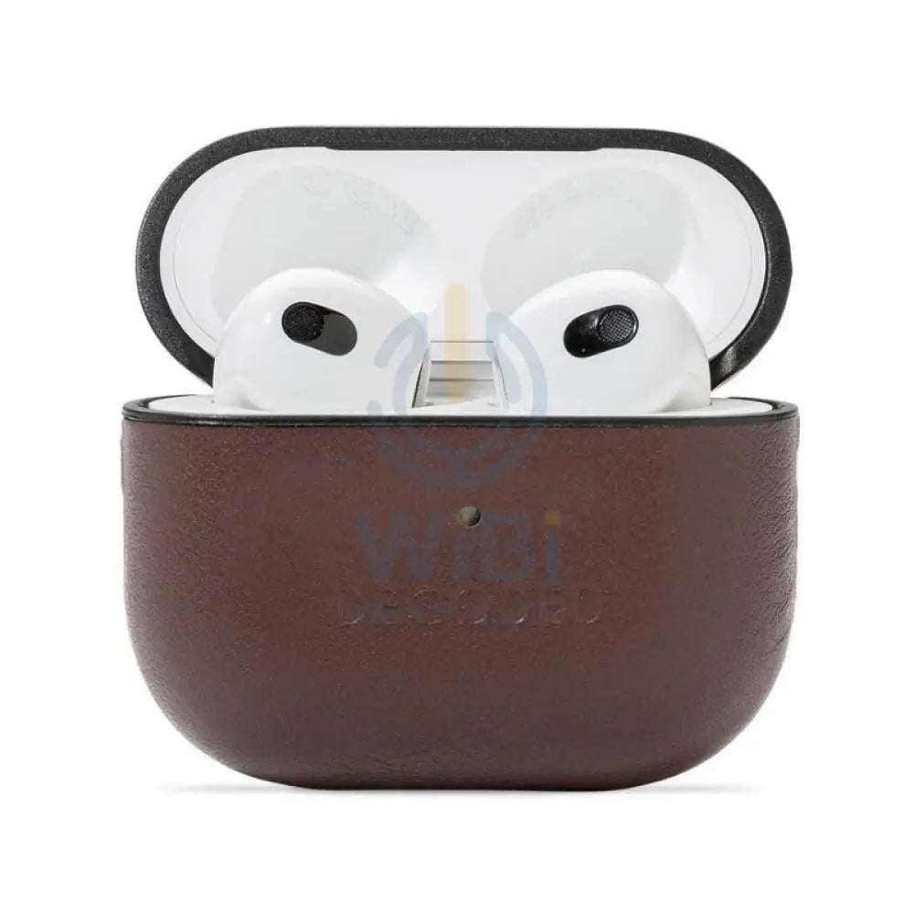 Decoded Leather Case For Apple AirPods Pro 3 - Chocolate Accessories > Headphones > Covers & Cases
