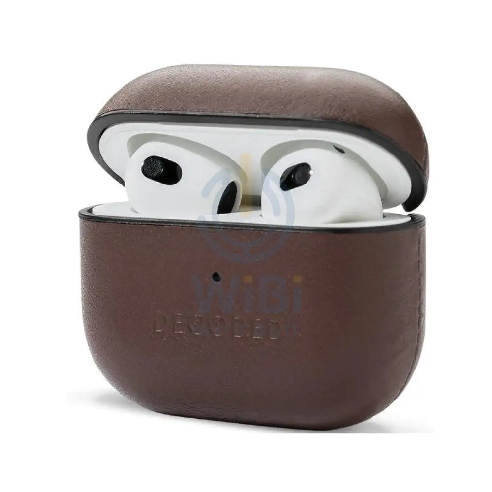Decoded Leather Case For Apple AirPods Pro 3 - Chocolate Accessories > Headphones > Covers & Cases
