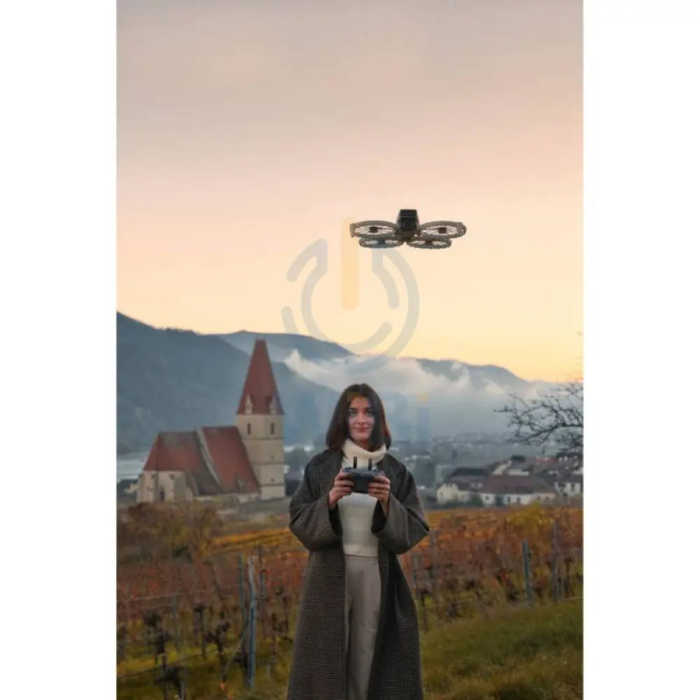 DJI Flip Drone (DJI RC 2) with Fly More Combo - 48MP / 4K UHD / Wi-Fi Smart Devices > Drones & Accessories
