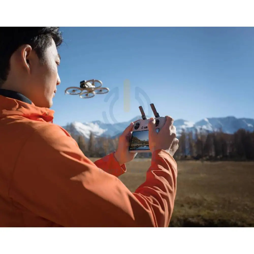 DJI Flip Drone (DJI RC 2) with Fly More Combo - 48MP / 4K UHD / Wi-Fi Smart Devices > Drones & Accessories