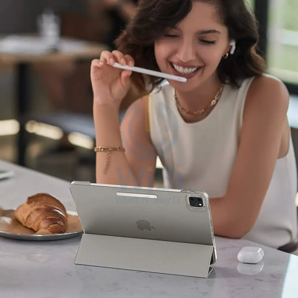 ESR Ascend Trifold Case - Apple iPad Pro 11 Gen 4/3/2/1 (2018-2022) / Silver Gray Accessories > Mobiles & Tablets >