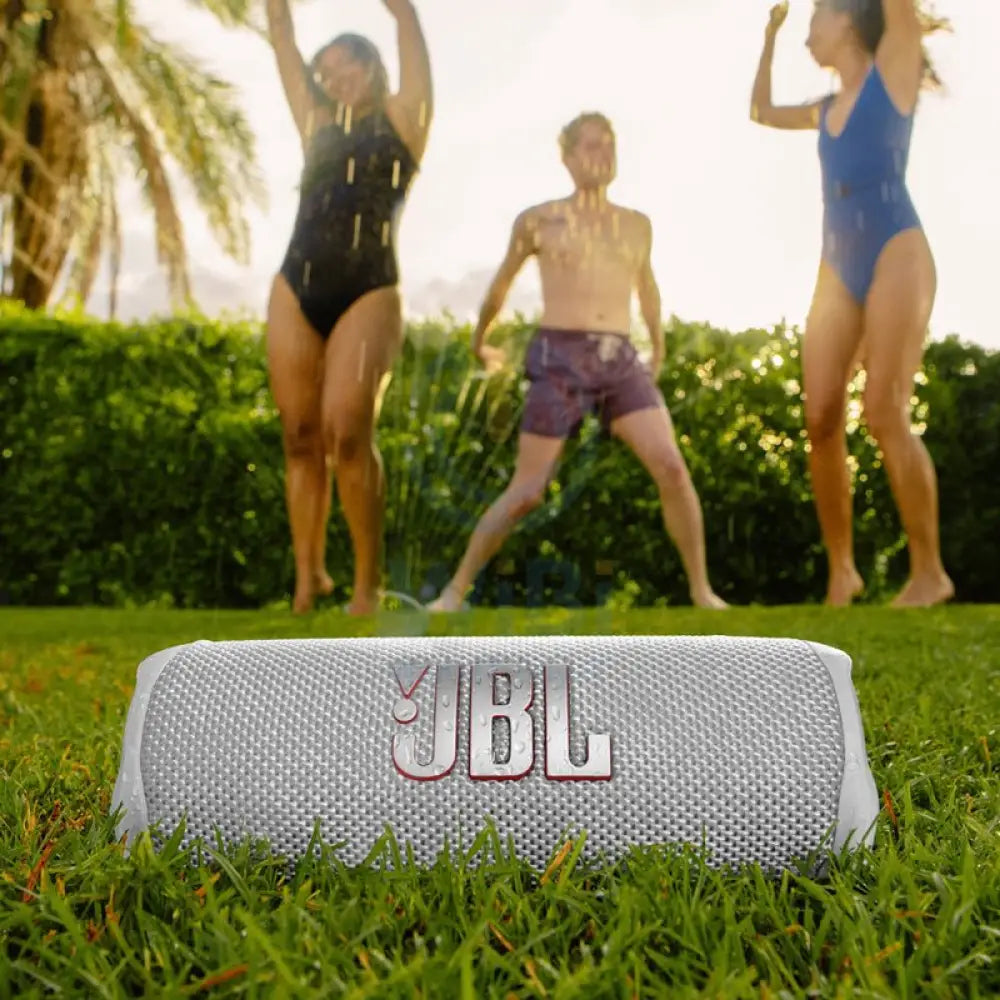 مكبر الصوت JBL المحمولة  فليب 6 - أبيض اكسسوارات  الصوت > سماعات الصوت > سماعات