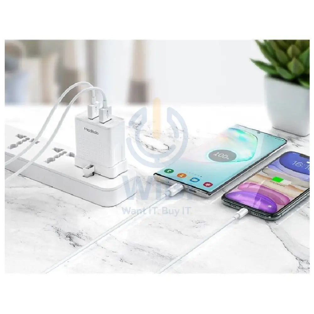 Mcdodo CH5720 Dual USB Travel Charger with Lightning Cable - 2.4A / Lightning / 1 Meter / White Accessories > Power