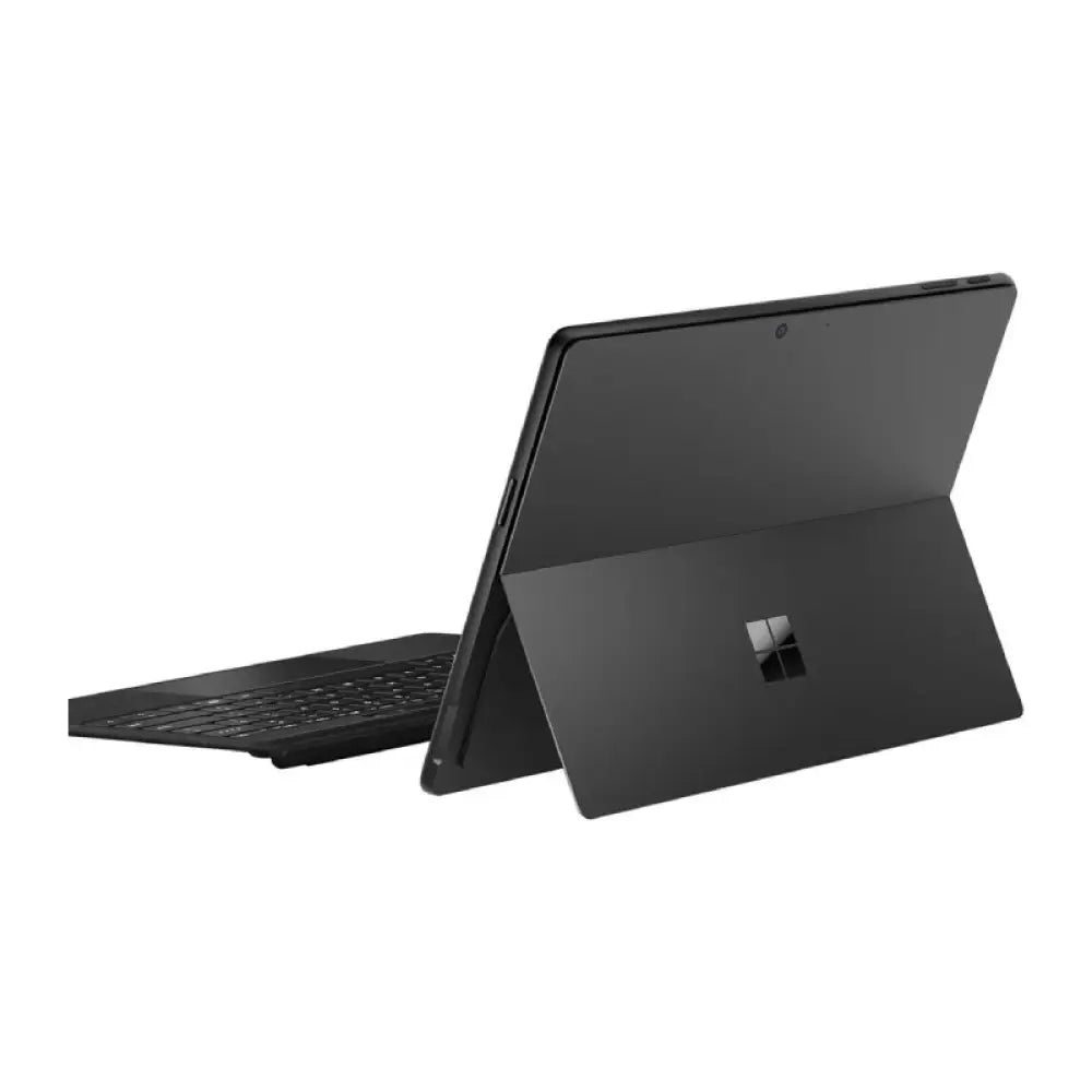 Microsoft Surface Pro 11 - 13.0’’ / X Plus / 16GB / 512GB SSD / Win 11 Pro / Black Laptops