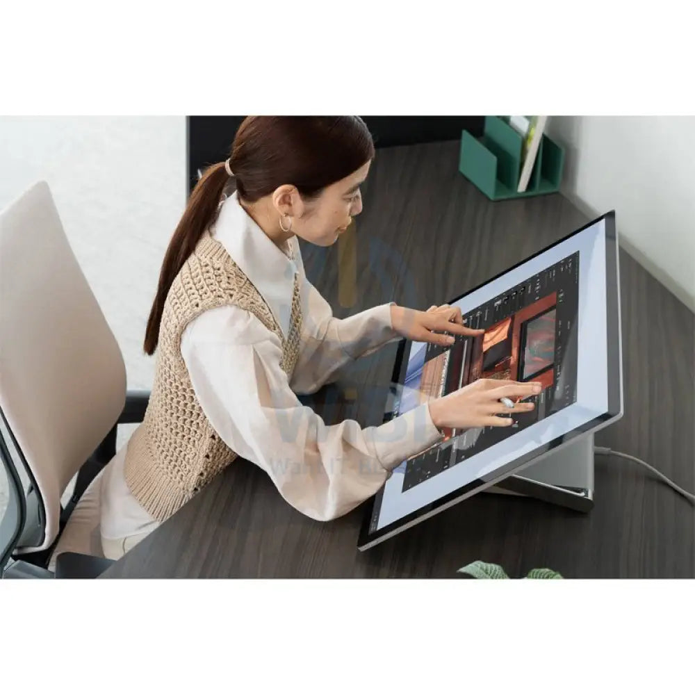 Microsoft Surface Studio 2 + AIO PC - i7 / 32GB / 1TB SSD / 28.0’’ PixelSense Multi-Touch / 6GB VGA / Win 11 Pro