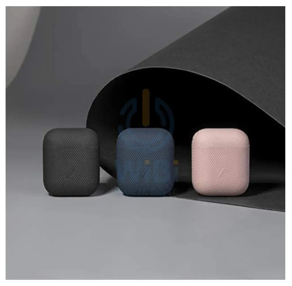 Native Union AirPods 1 & 2 Curve Case - Black Accessories > Mobiles & Tablets