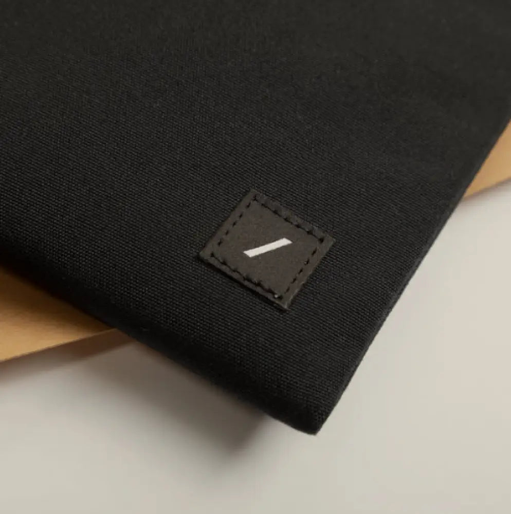 Native Union MacBook Air/Pro 13’’/14’’ Stow Lite Sleeve - Black Accessories > Bag