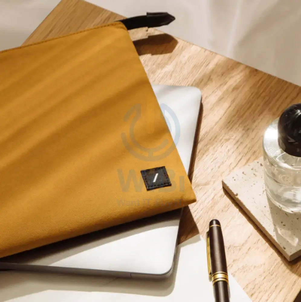 Native Union MacBook Air/Pro 13’’/14’’ Stow Lite Sleeve - Black Accessories > Bag