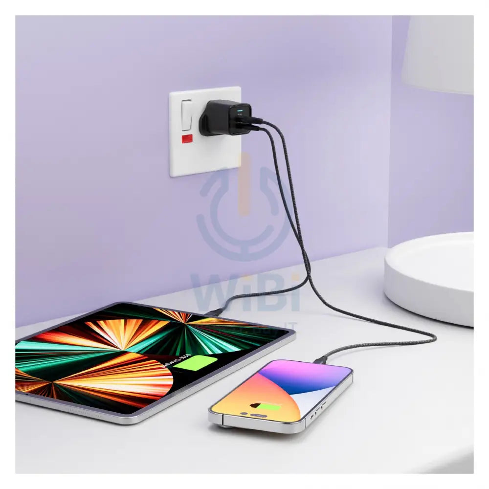 Porodo Dual Port Charger / Type-C - Black Accessories > Power Adapters