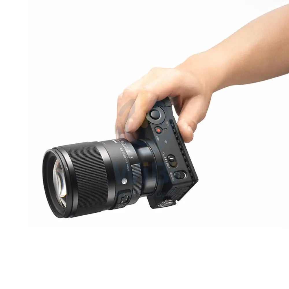 سيجما أف أف 50 مم f/1.4 DG DN (A) F/SE كاميرات > كاميرا عدسة كاميرا