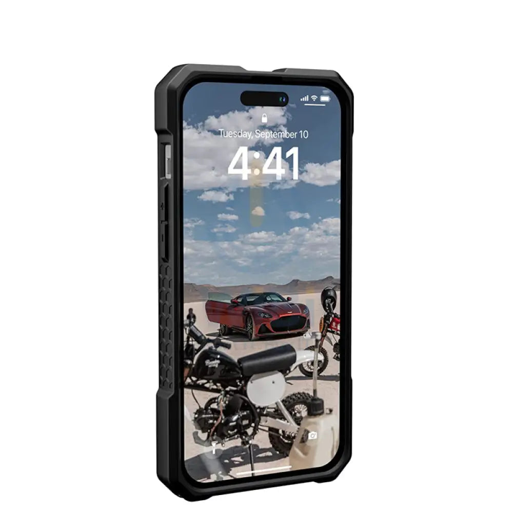 UAG Magsafe Monarch Pro Kevlar Case - Apple iPhone 14 Pro / Silver Accessories > Mobiles & Tablets