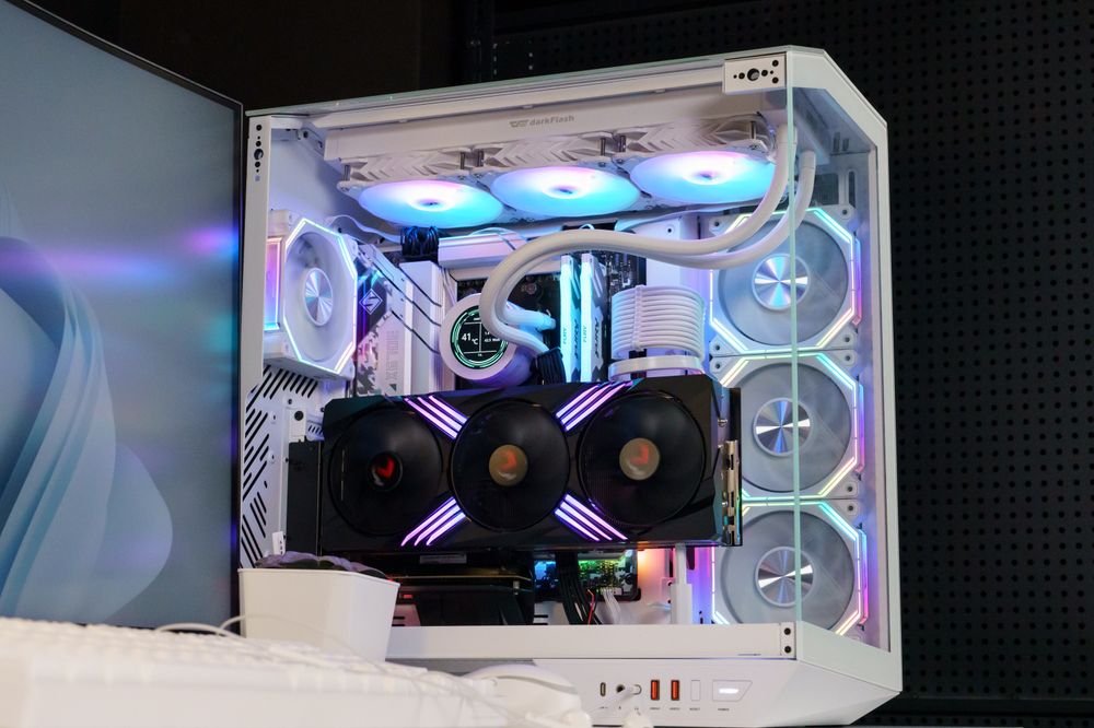 Darkflash DY470 ATX PC Case - White (With 4 x ARGB Fans Included)