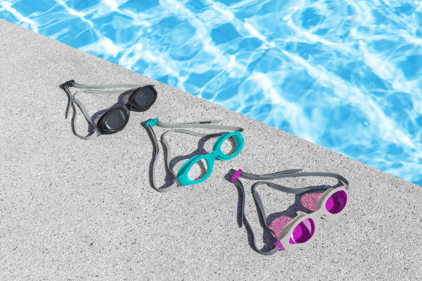 Bestway Accelera 3-Pack Goggles (Contents:Three Pairs of Goggles, 3 Assorted Colors) Age 14+