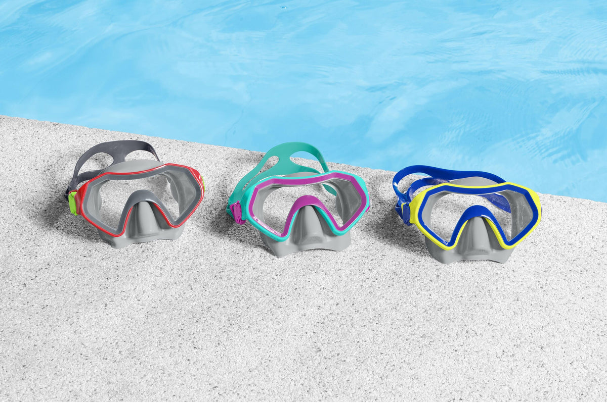 Bestway  Crusader Mask (One Mask, 3 Assorted Colors) Age 7+