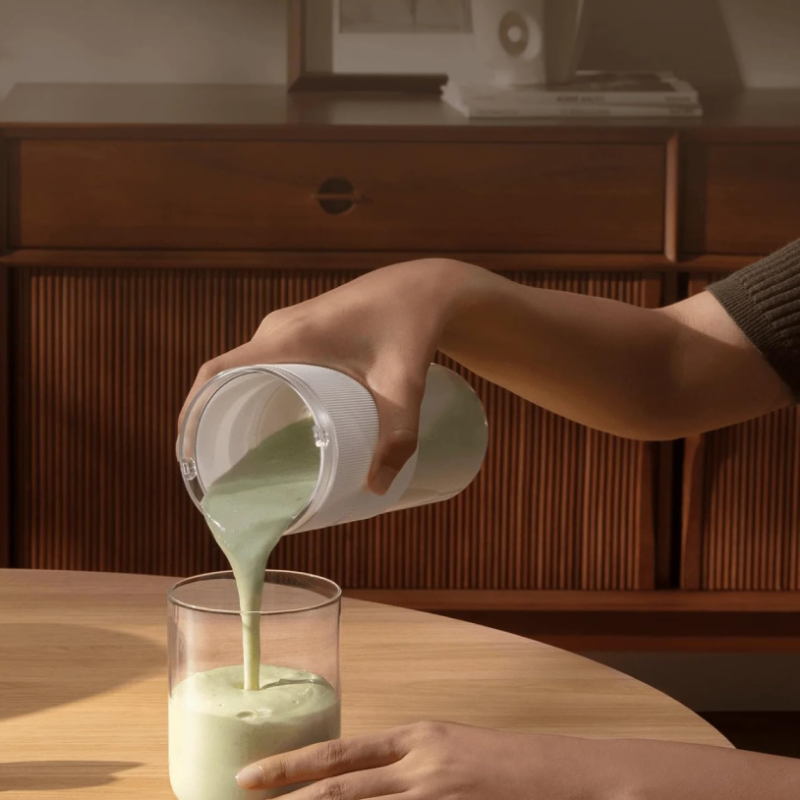 Xiaomi Portable Blender - 300mL / 45W / 1300mAh / White Color