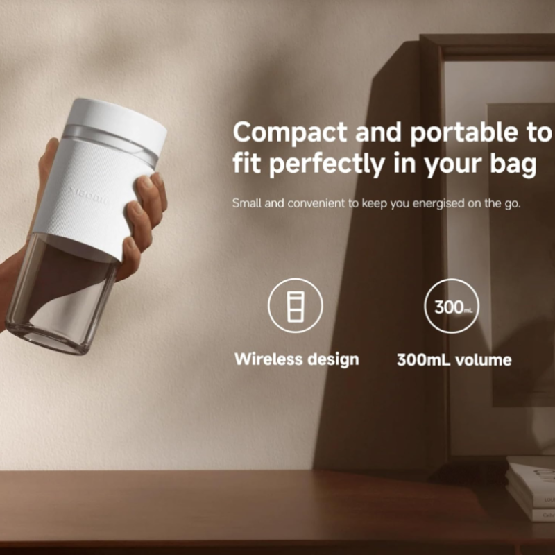Xiaomi Portable Blender - 300mL / 45W / 1300mAh / White Color