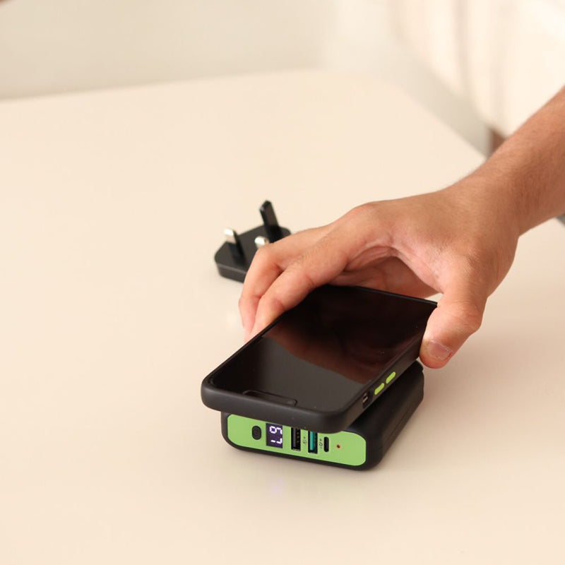 GOUI Mbala Power Bank with Wall Charger - 8000mAh / USB-A / USB-C / Black