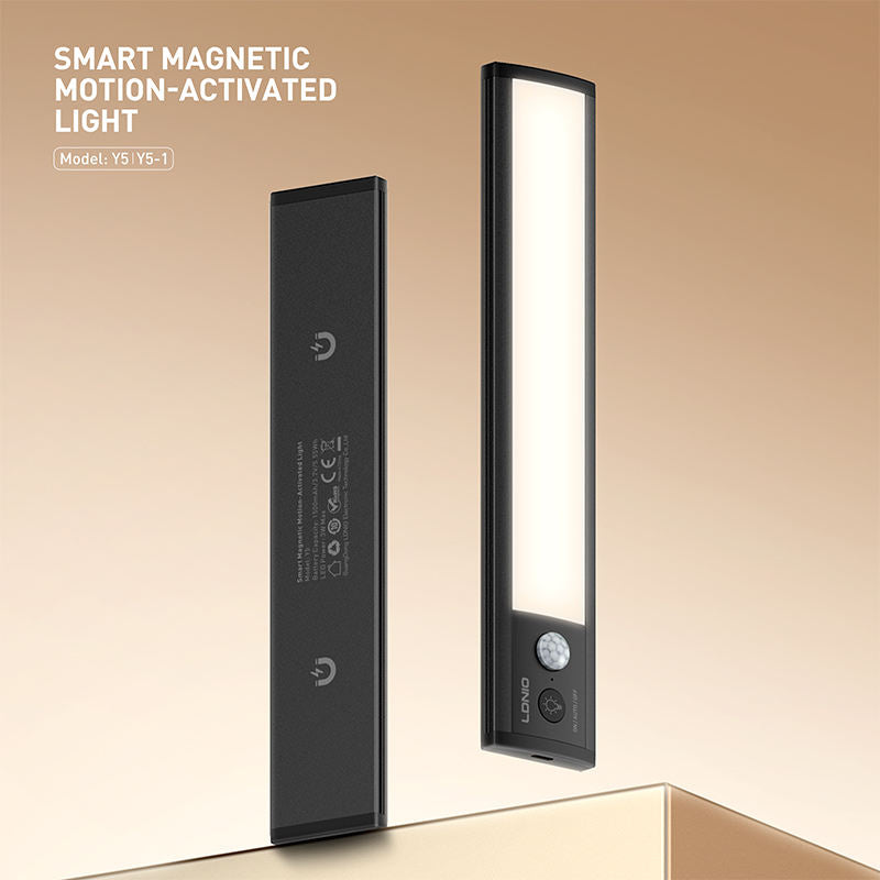 ذكي لدنيو مزودةمستشعر ضوء  لاسلكي مغناطيسي ضوء  800 مللي أمبير / 3 واط / يو اس بي/ ضوء رمادي