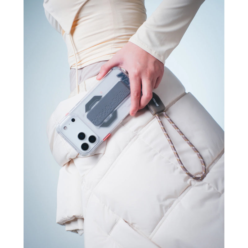 SKINARMA HAXA HAXA Mag-Charge مع مقبضحافظة لـ ابل ايفون 17 برو ماكس - شفاف اكسسوارات > هواتف  تابلت >