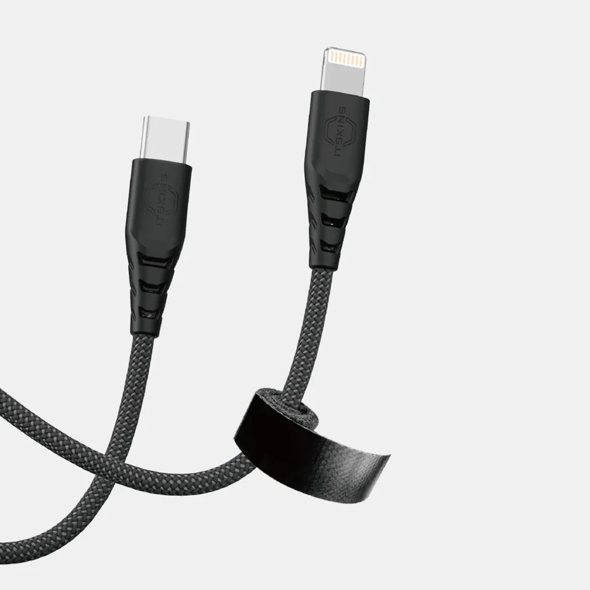 Itskins Hybrid Cable - 27W / USB-C / Lightning / 2 Meter / Black