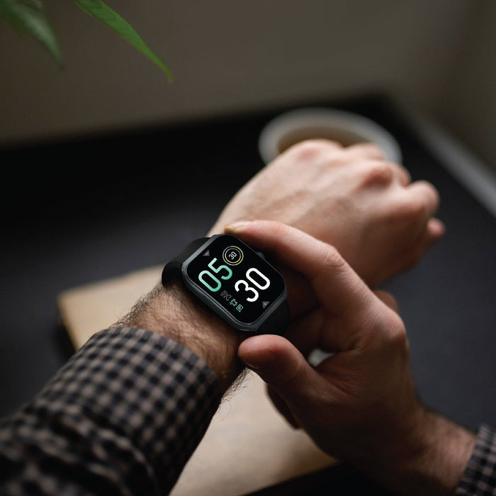 ساعة ذكية  Smartix ARCساعة ذكية  ممتازة ساعة ذكية  شاشة AMOLED مقاس 1.952 بوصة / بطارية 380 مللي أمبير / أسود