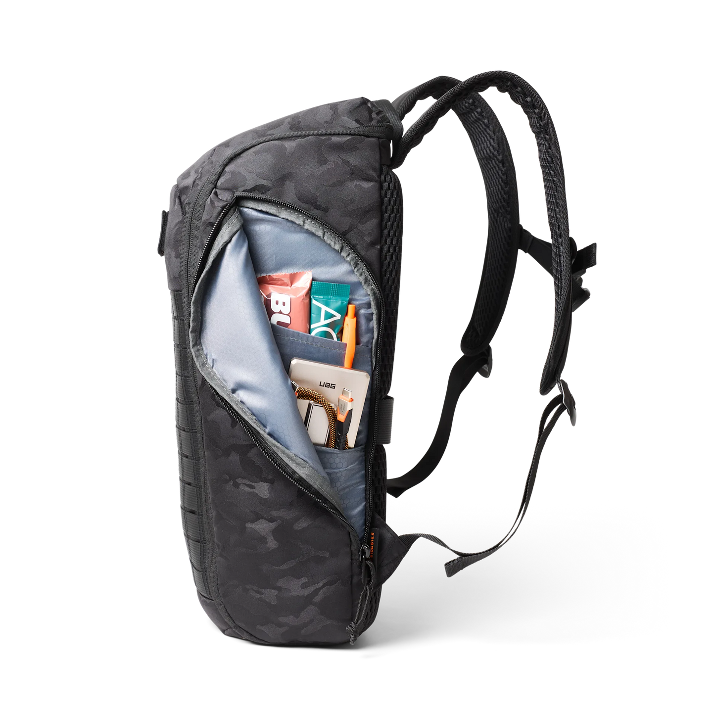 حقيبة ظهر من يو ايه جي  - ميدنايت مموه