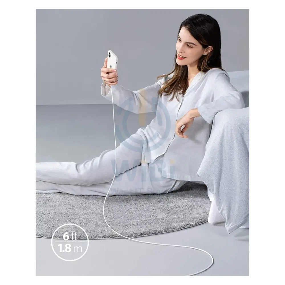 آنكر سوبر سترونج باورلاين إل إل إل فلو - يو اس بي-ج إلى لايتننج / 6 قدم / أبيض