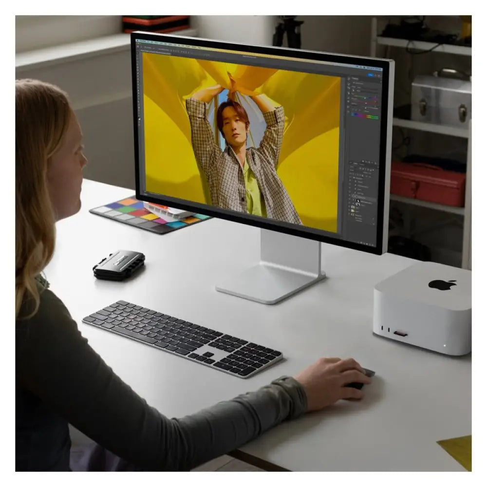 Apple Mac Studio - M2 Max / 12-Core CPU / 30-Core GPU / 16-Core Neural Engine / 32GB RAM / 512GB SSD / 1YW Desktop &