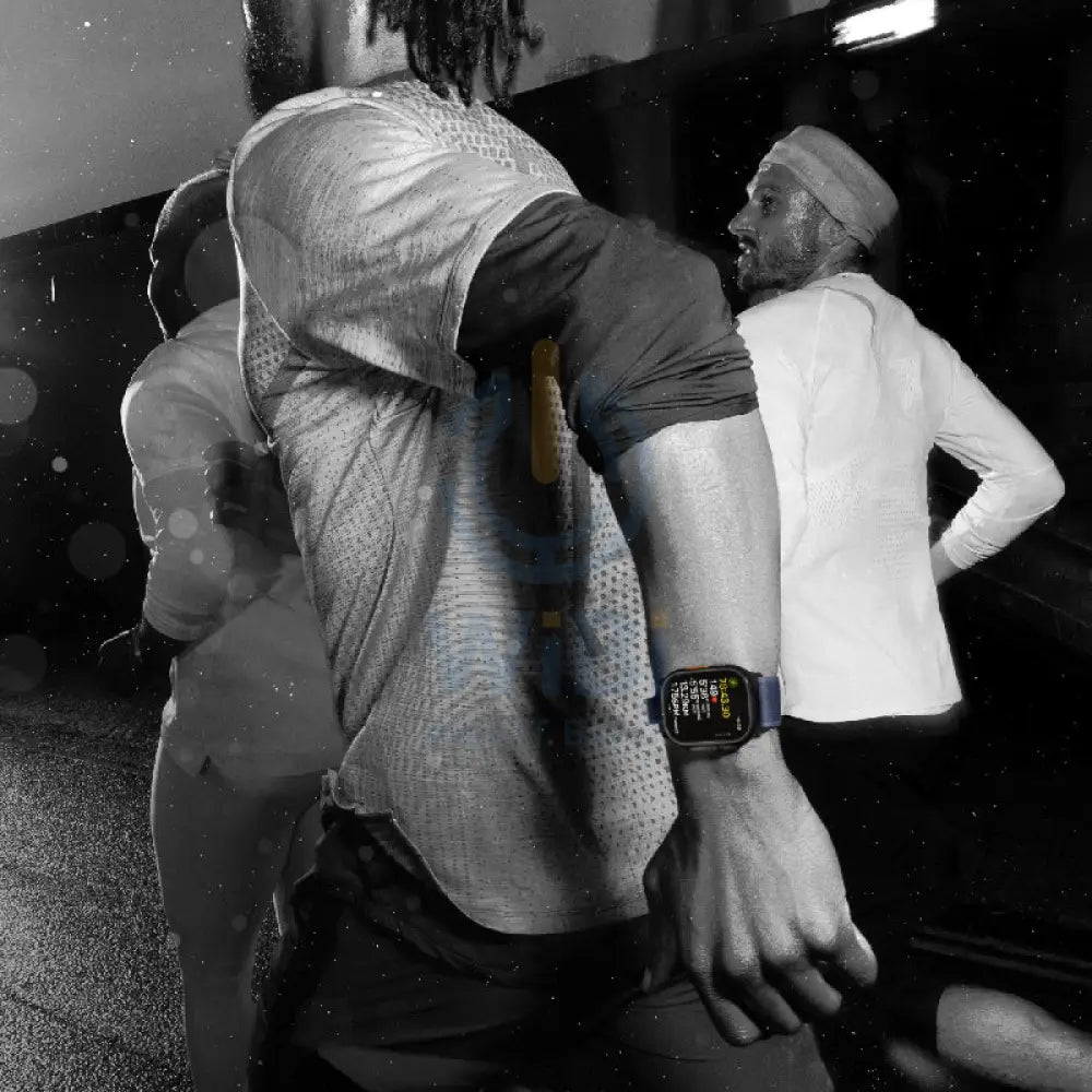 ابل ساعة ألترا 2 - LTPO OLED / 64 جيجابايت / 49 مم / بلوتوث / بلوتوث  واي-فاي / خلوي / متوسط/ كبير تيتانيوم طبيعي طبيعي / أزرق