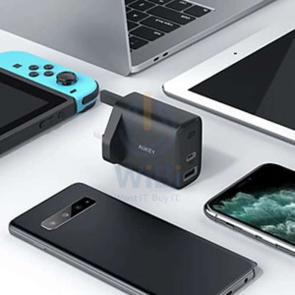 AUKEY Dual-Port Wall Charger - 32W / Black Accessories > Power Adapters