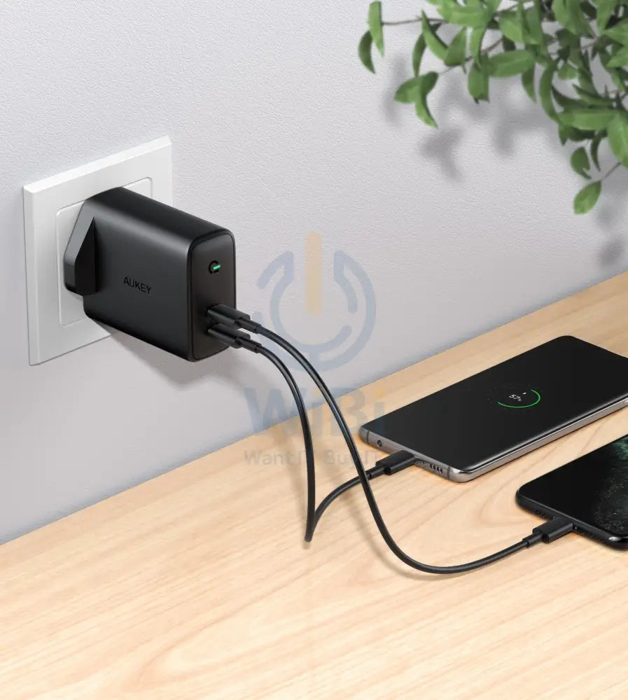 AUKEY مزدوجمنفذ حائط شاحن مع ديناميكي كشف - 36W / يو اس بي/ أسود اكسسوارات >محولات طاقة