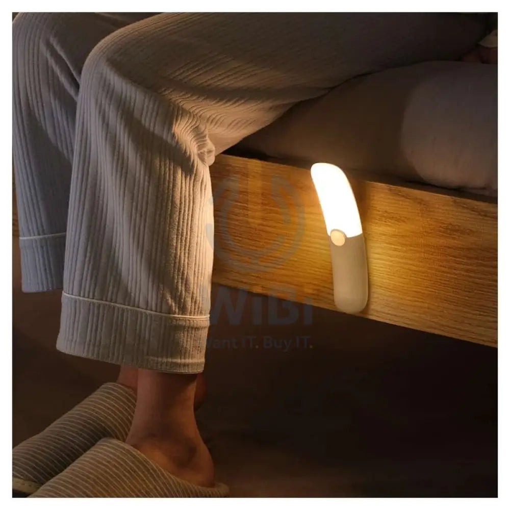 Baseus Crescent Moon Human Body Induction Night Light - 800mAh / 3,000K / White