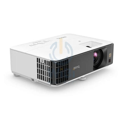 بنكيو TK700 الألعاب  جهاز عرض  - DLP / 4K UHD / 3200 لومن / إتش دي إم أي / يو اس بي / RS232
