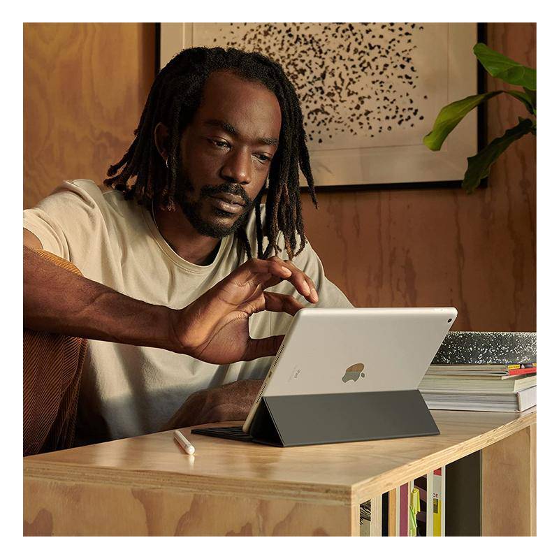 ابل ايباد ( الجيل التاسع) - رقاقة A13 بيونيك / 64 جيجابايت / 10.2 بوصة ريتينا / واي-فاي / خلوي / ضمان سنة / فضي