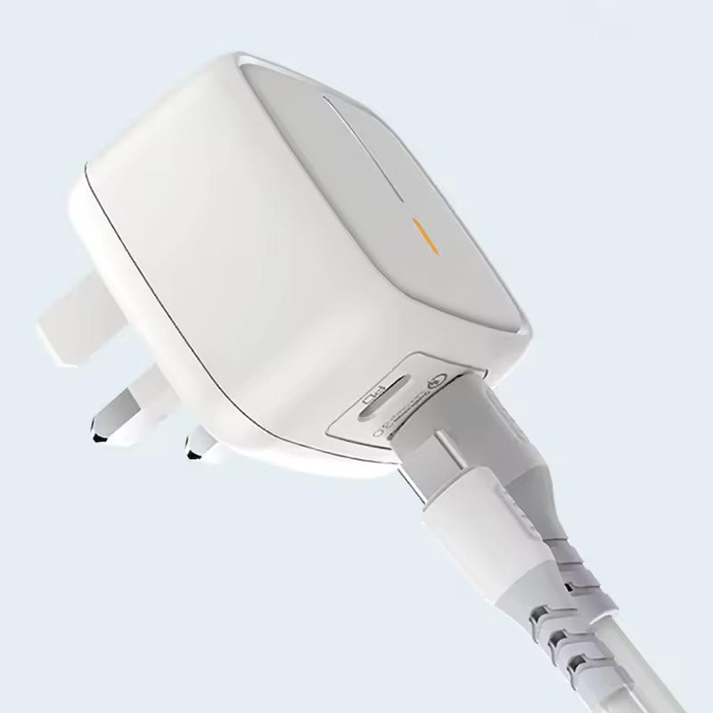 Foneng Fast Charger - UK22 / Type-C / Qc+PD / 20W / White