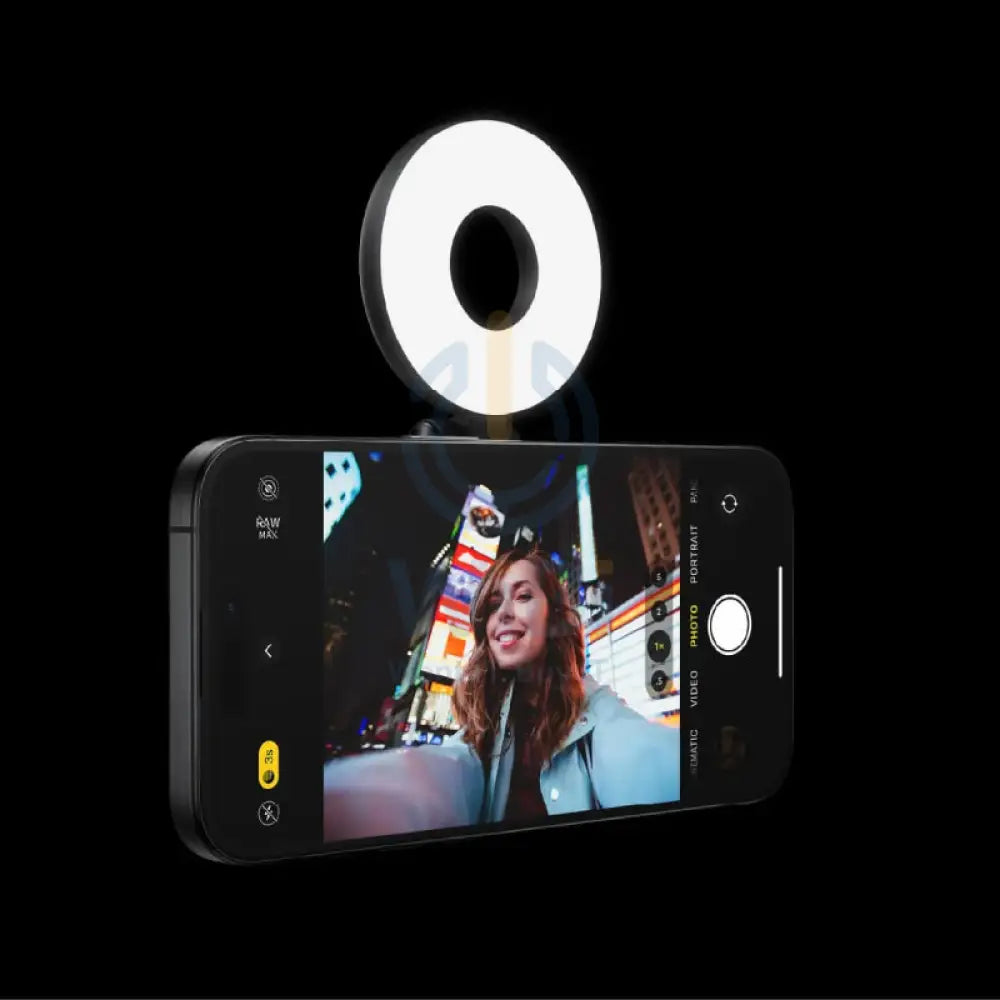Energea Magear MagLight - Black Accessories > Smart Devices