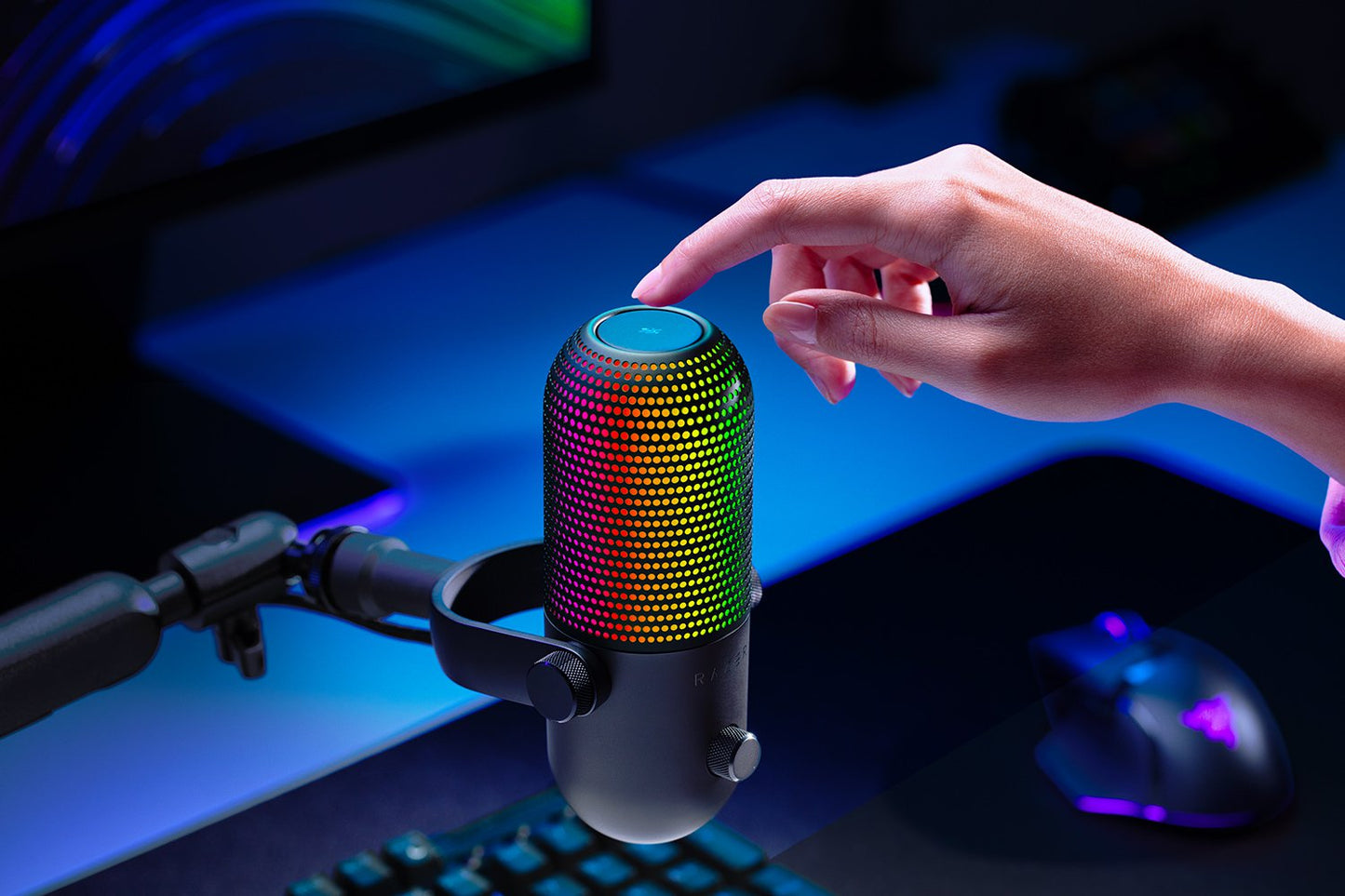 RAZER Seiren V3 Chroma Gaming Microphone - Black