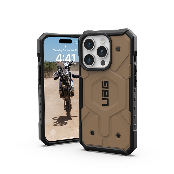 UAG iPhone 15 Pro Pathfinder Magsafe Case - Dark Earth