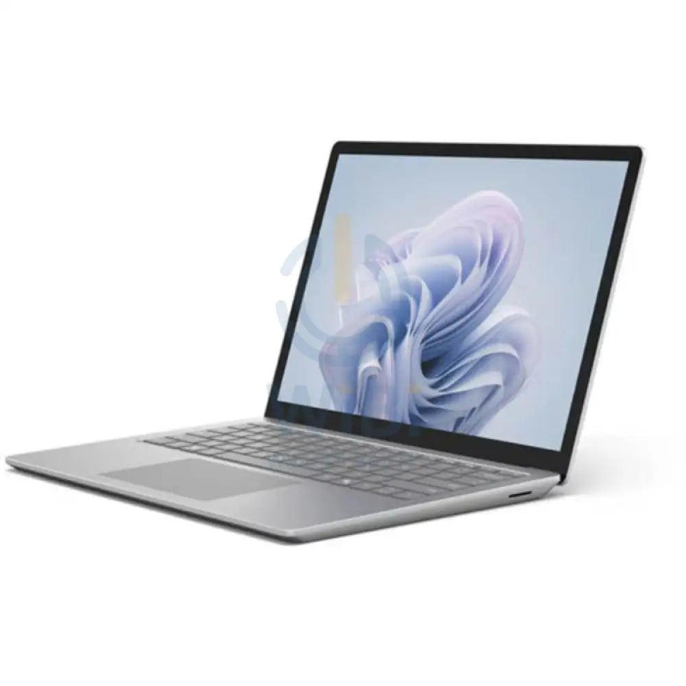 Microsoft Surface Laptop 6 - 13.5’’ MT / Ultra 5 135H / 16GB / 256GB SSD / Win 11 Pro / English/Arabic / Platinum