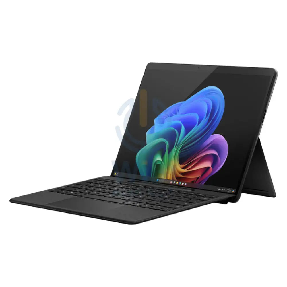 Microsoft Surface Pro 11 Copilot+PC - 13.0" Touch / Ultra 7 / 16GB / 512GB SSD / Win 11 Pro + Surface Arc Mouse + Surface Pro Signature Keyboard with Slim Pen 2  & Copilot / Arabic/English - Bundle Offer